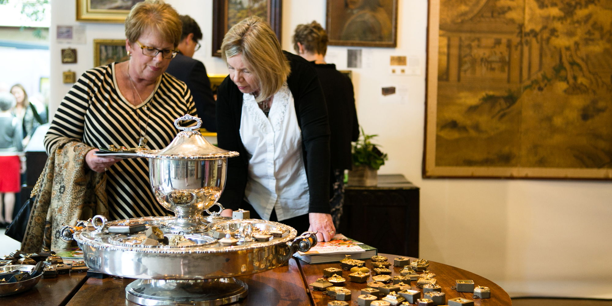 Lauritzen Gardens Antiques & Design Show promotional image