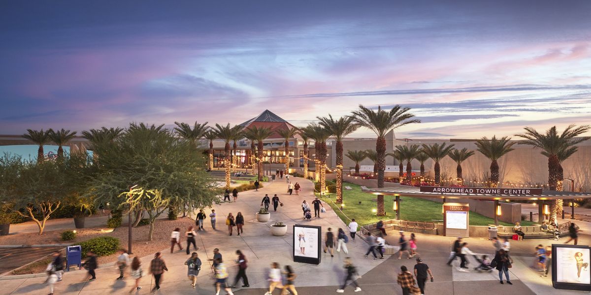 Arrowhead Towne Center Partners with Vitalant to Host Community Blood Drive Sept. 19 promotional image
