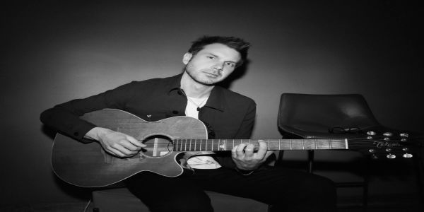 An Evening with Howie Day promotional image